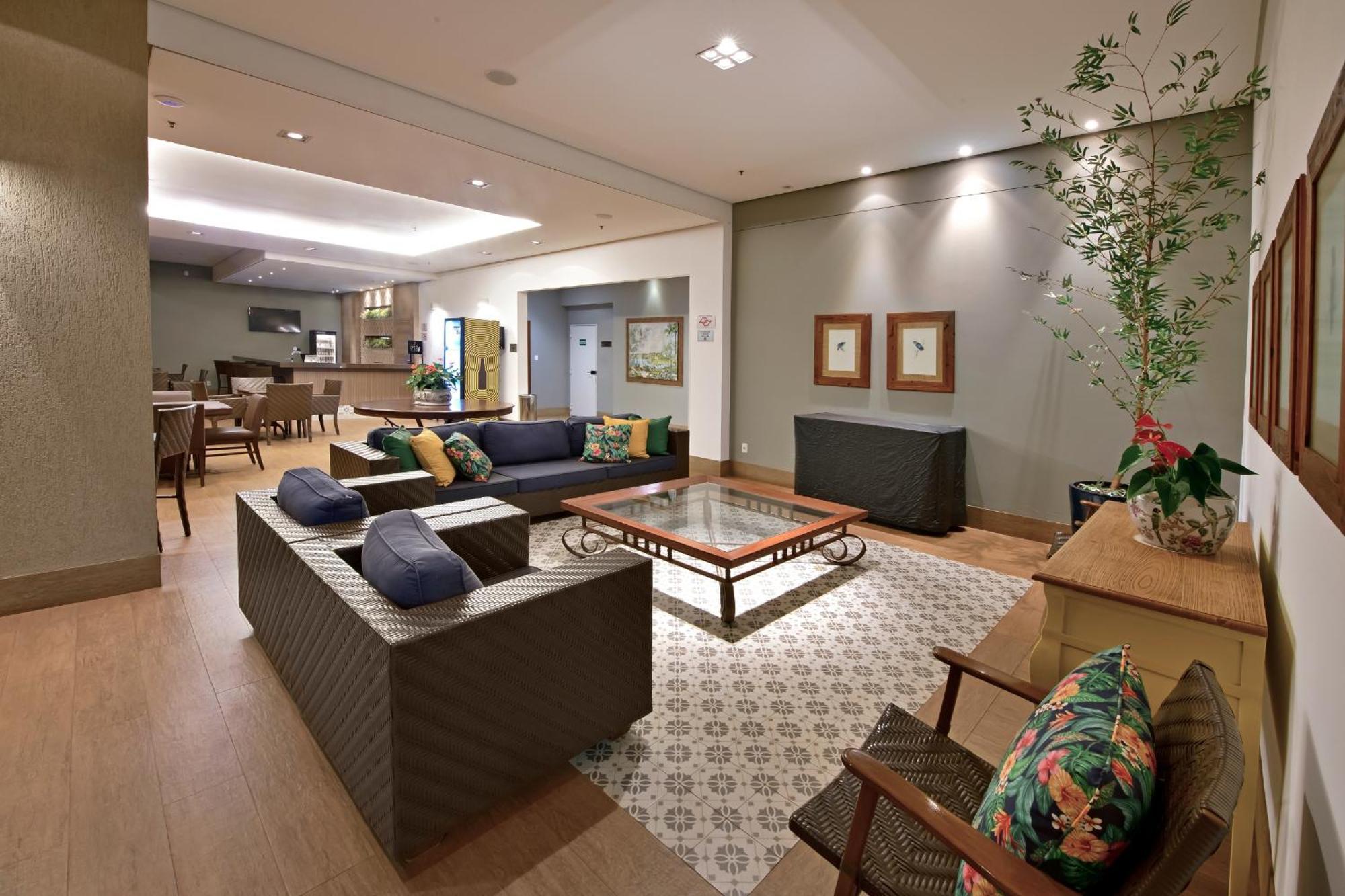 Hotel Mont Blanc Premium Ribeirão Preto Buitenkant foto A living room